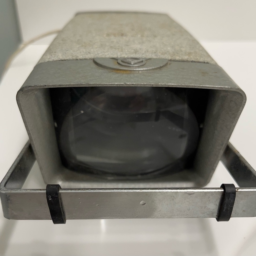 Silver Viewlex Projector - Picture 4 of 7